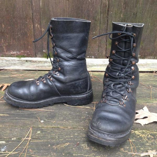 Authentic Austrian army Edelweiss Mountain boots Black leather paratrooper para shoes combat assault military half lined vintage 1980s