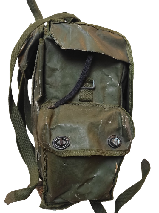 Grade 2 Vintage Belgian army waterproof rucksack backpack day pack ruck sack shoulder bag PVC military 25 litre (Copy)