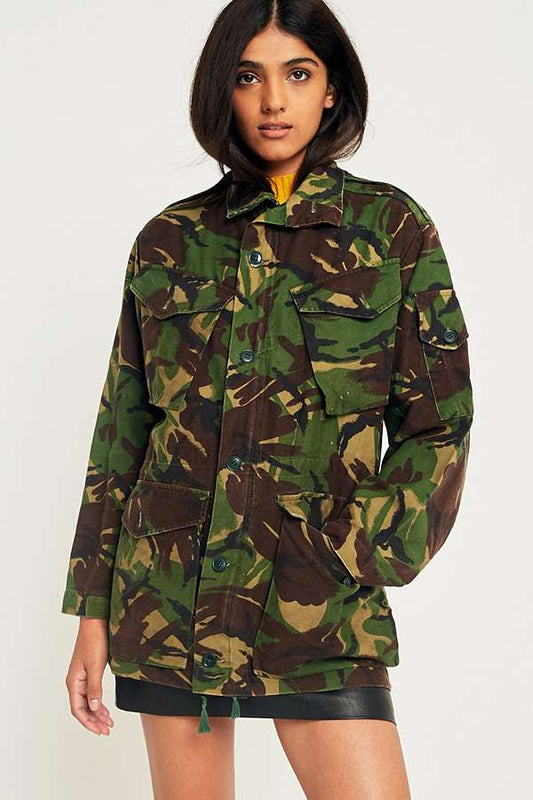 Vintage British army camo jacket parka coat Military camo camouflage dpm woodland 1980s ladies hanging pockets 84 pattern