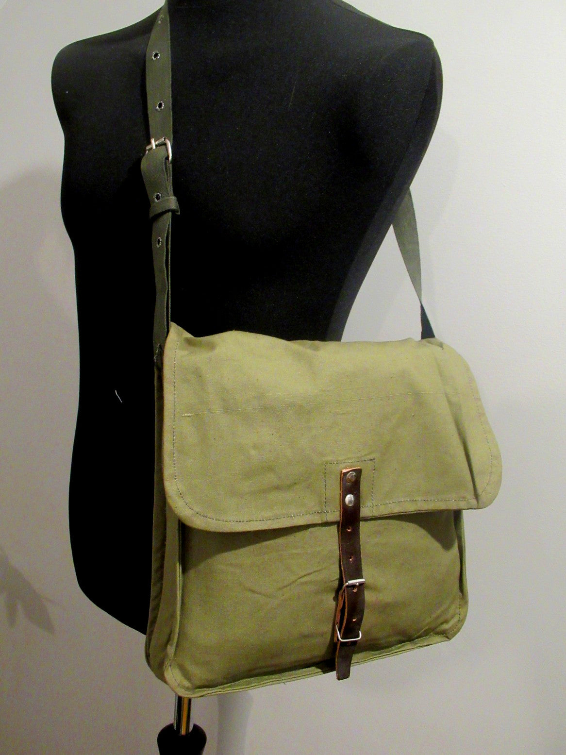 Soviet Era 70s Bulgarian Army breadbag Satchel shoulder bag military green brs Q Communist