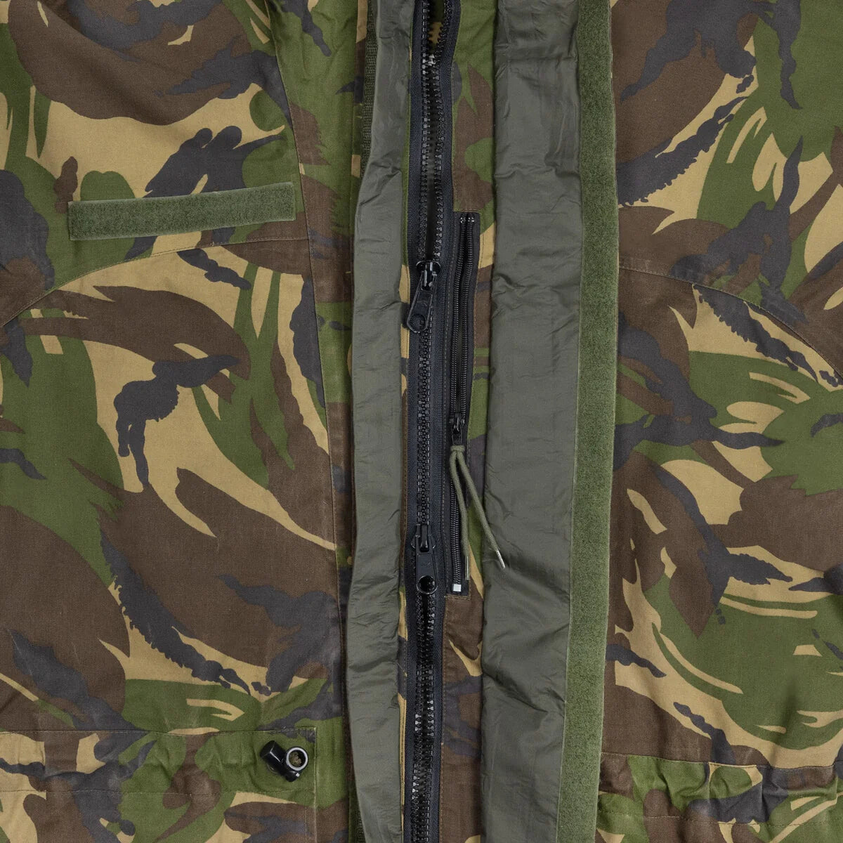 vintage late 90s Dutch Army hardshell goretex parka DPM camo military camouflage waterproof woodland