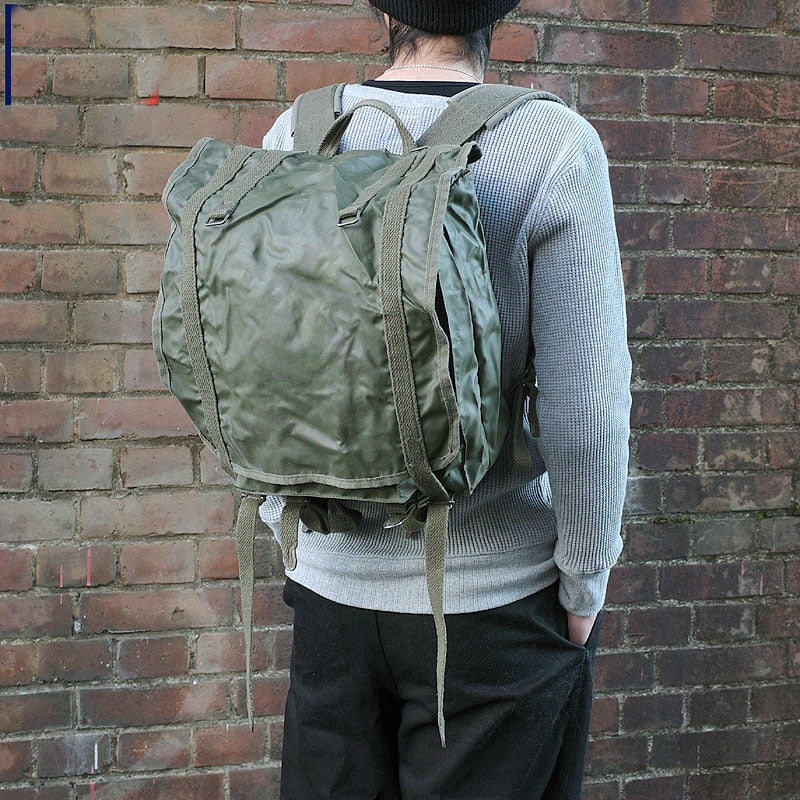 Vintage 1980s French army F1 waterproof backpack bag rucksack day pack alice shoulder satchel military vinyl