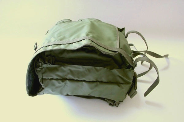 Vintage 1980s French army F1 waterproof backpack bag rucksack day pack alice shoulder satchel military vinyl
