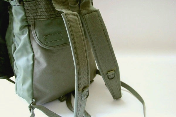 Vintage 1980s French army F1 waterproof backpack bag rucksack day pack alice shoulder satchel military vinyl