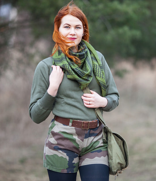 Vintage 1990s Women's French army camo shorts military camouflage