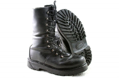 Authentic Austrian army Edelweiss Mountain boots Black leather paratrooper para shoes combat assault military half lined vintage 1980s