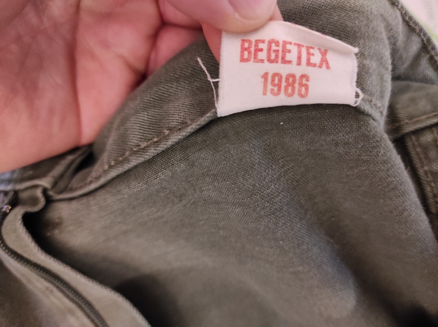 Vintage 1980s Women's Belgian army khaki trousers pants military olive cargo combat one pocket elasticated hem