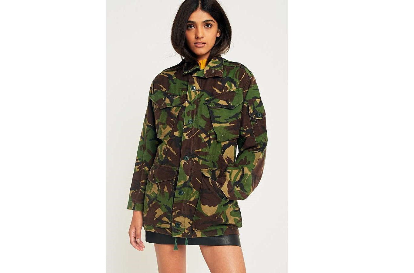 Vintage British army camo jacket parka coat Military camo camouflage dpm woodland 1980s ladies hanging pockets 84 pattern