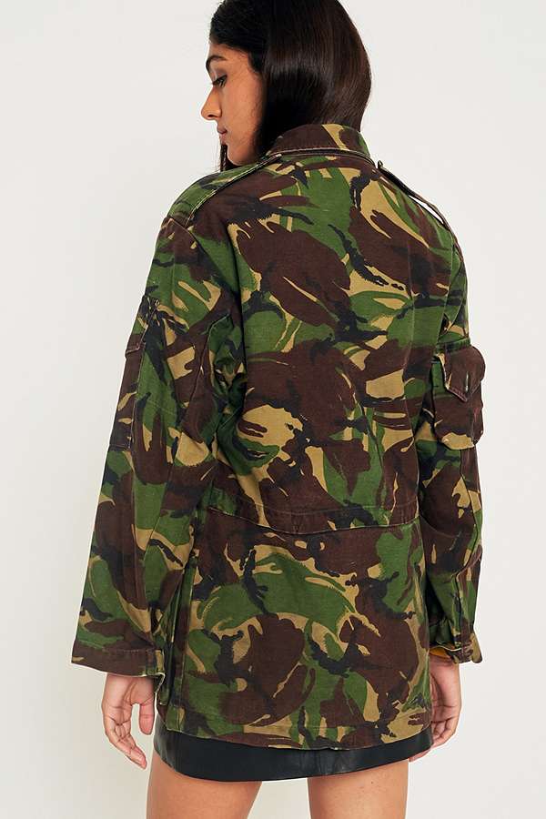 Vintage British army camo jacket parka coat Military camo camouflage dpm woodland 1980s ladies hanging pockets 84 pattern