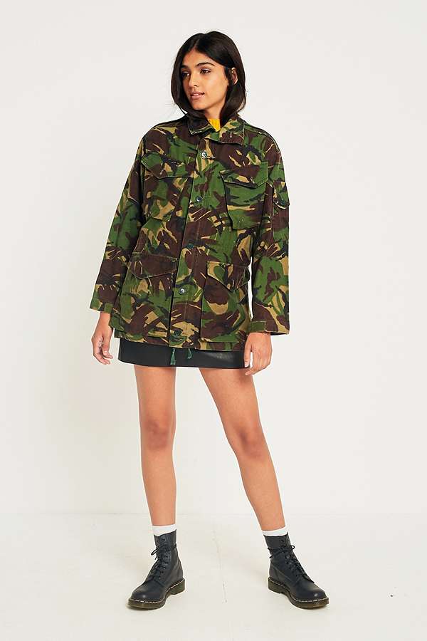 Vintage British army camo jacket parka coat Military camo camouflage dpm woodland 1980s ladies hanging pockets 84 pattern