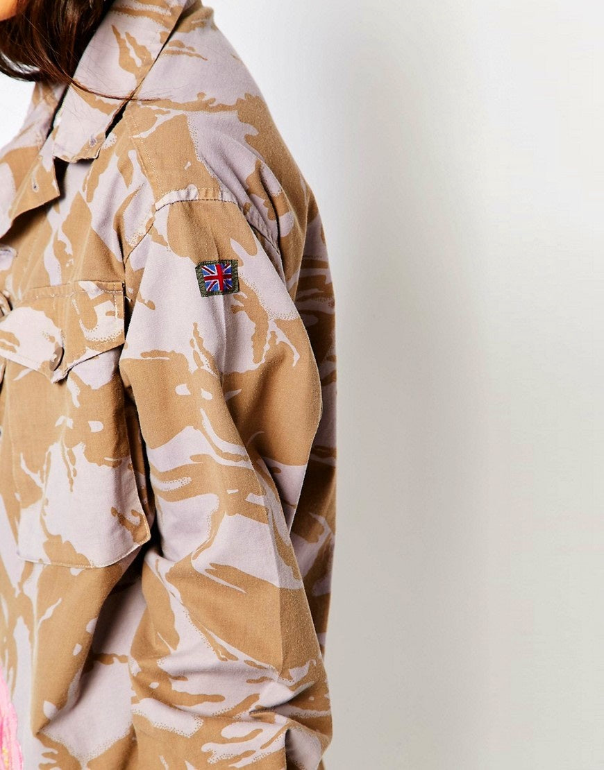 Vintage Women's British army desert camo oversized shirt jacket coat military camouflage