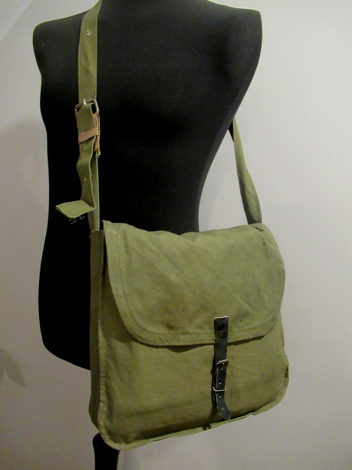 Vintage 1930s Bulgarian Army breadbag Satchel shoulder bag green blst military P