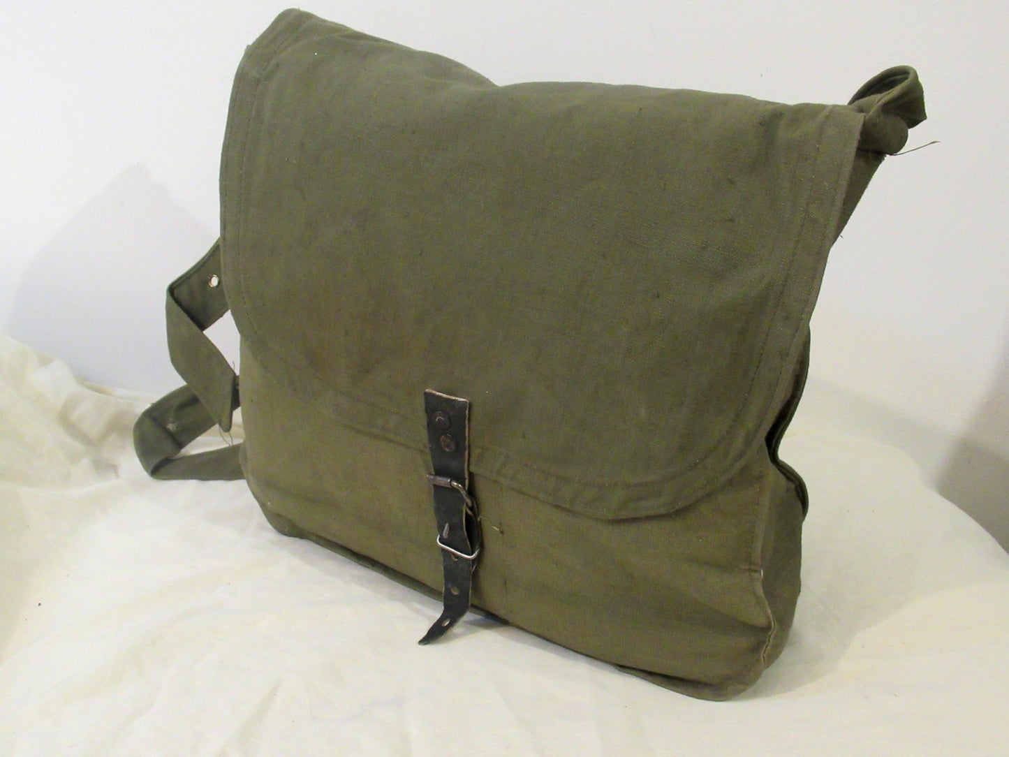 Vintage 1930s Bulgarian Army breadbag Satchel shoulder bag green blst military P