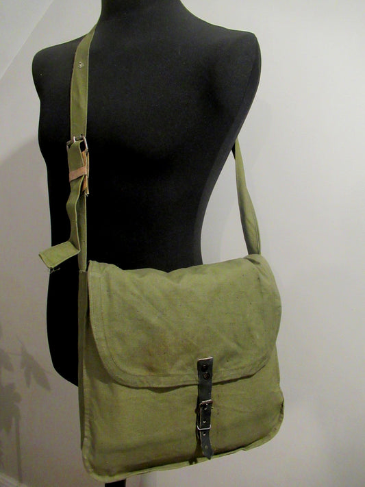 Vintage 1930s Bulgarian Army breadbag Satchel shoulder bag green blst military P