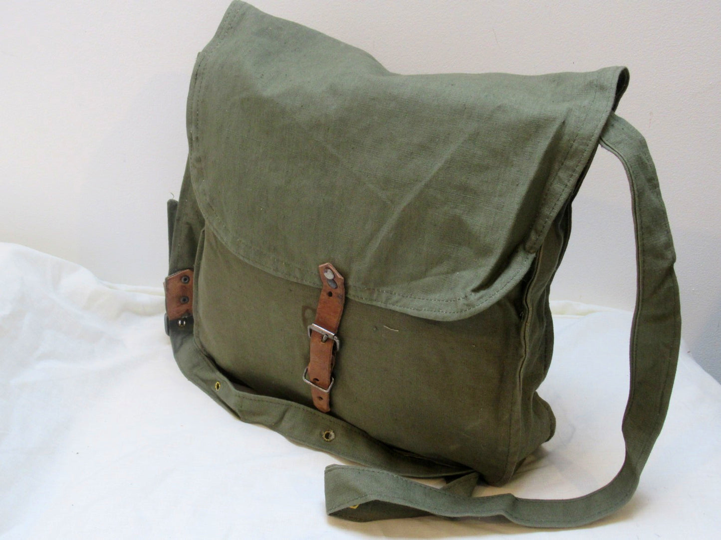 Vintage 1930s Bulgarian Army breadbag Satchel shoulder bag green tast military R