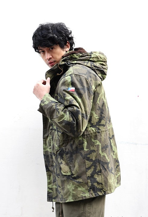 New Vintage Czech army camo field parka jacket military coat camouflage 1990s mens deadstock