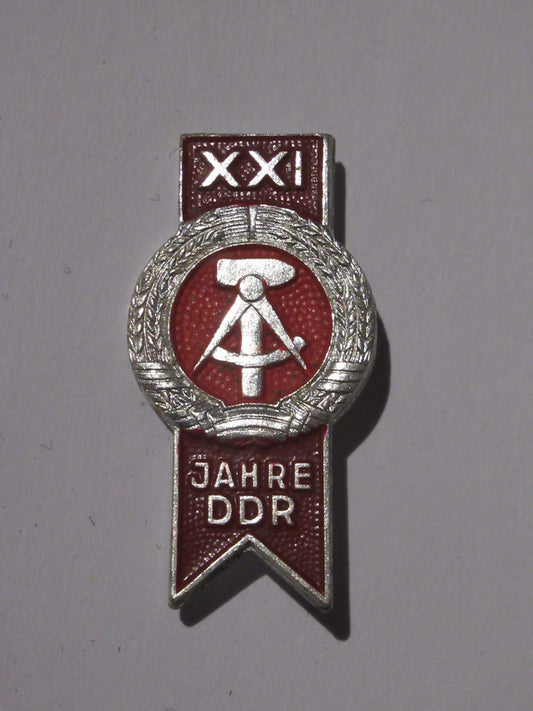 Vintage East German DDR 21st Anniversary 1970 insignia badge pin communist NVA