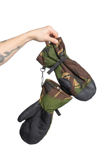 Dutch Army winter camouflage mittens DPM gloves faux fur lining, leather thumb and palm camo military