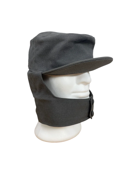 Vintage 1980s Finnish Army mountain troop hat cap wool blend military visor ear flaps M65 M61