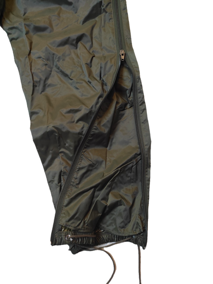 New Vintage 1990s French army waterproof overtrousers rain gear wet pants trousers lightweight over trousers olive drab