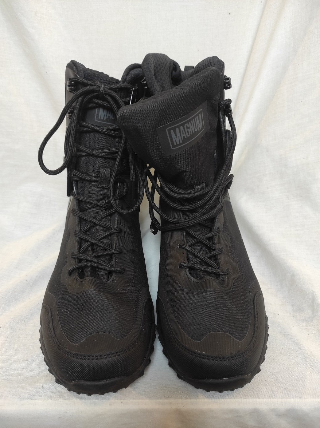 Near new MAGNUM Ultima 8.8 waterproof lined boots combat hiking side zip vegan