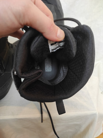 Used MAGNUM Ultima 8.8 waterproof lined boots combat hiking side zip vegan