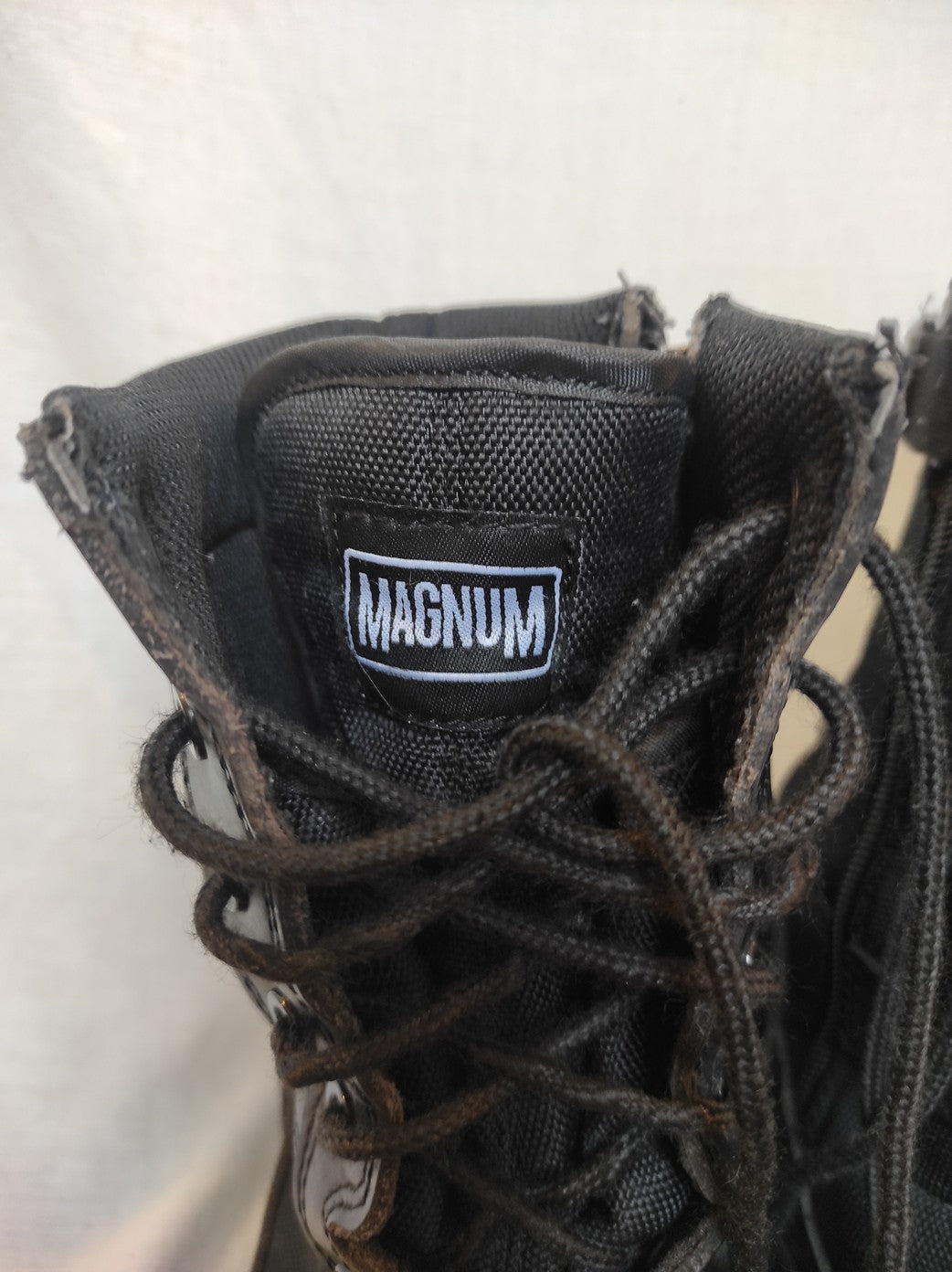 Defected Magnum Centurion 8.0 tactical boots combat lightweight footwear black