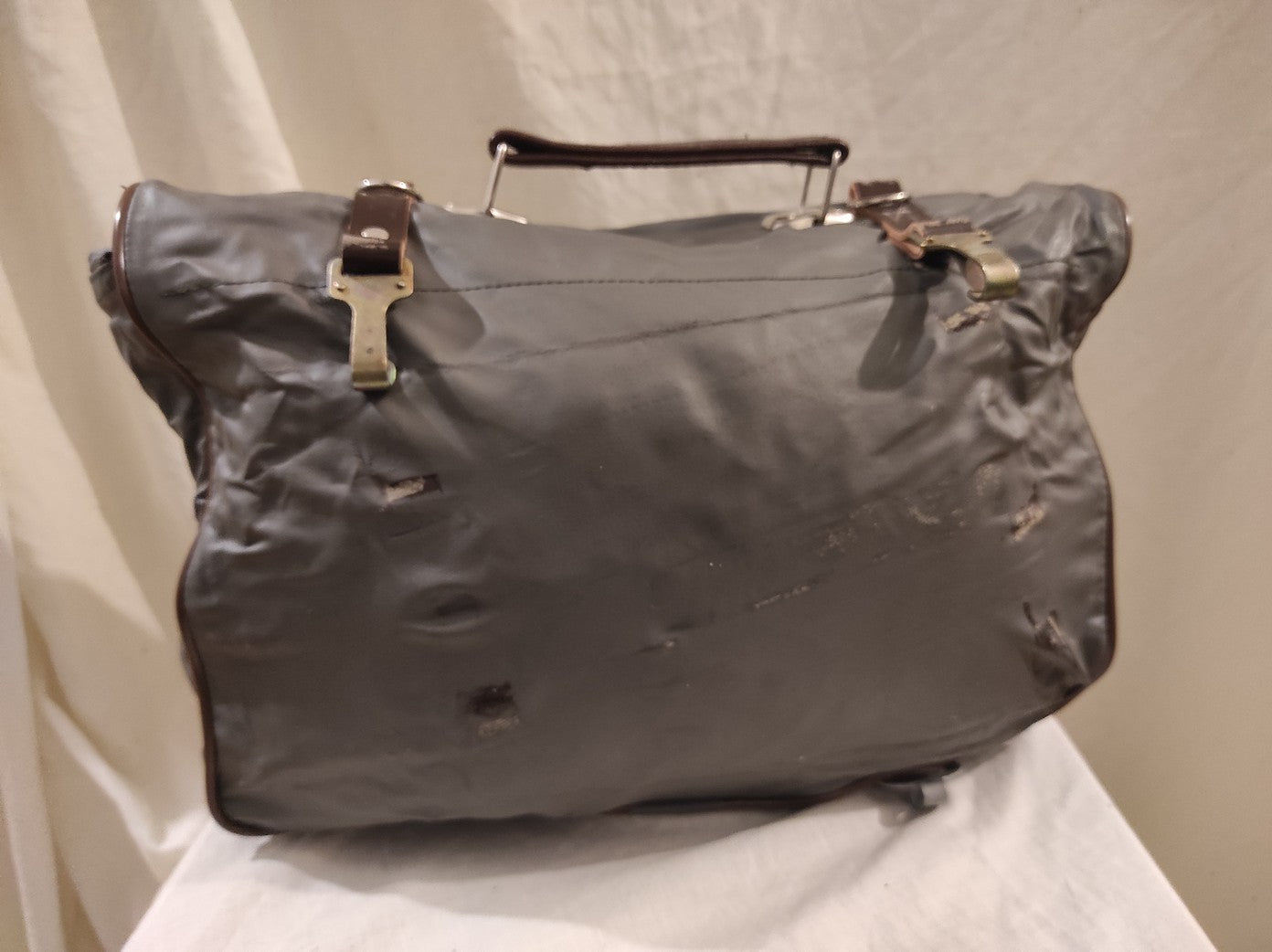 Vintage East German Officer's kit bag waterproof satchel carrier Soviet Era Communist DDR MDI NVA softer material