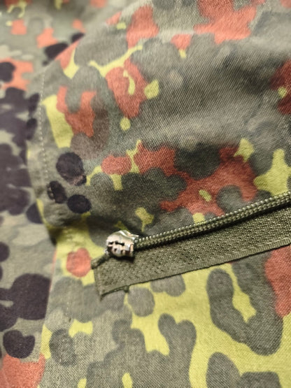 Busted Zip German army goretex camouflage over trousers rain gear wet waterproof cargo pants bottoms army military Bundeswehr camo flecktarn