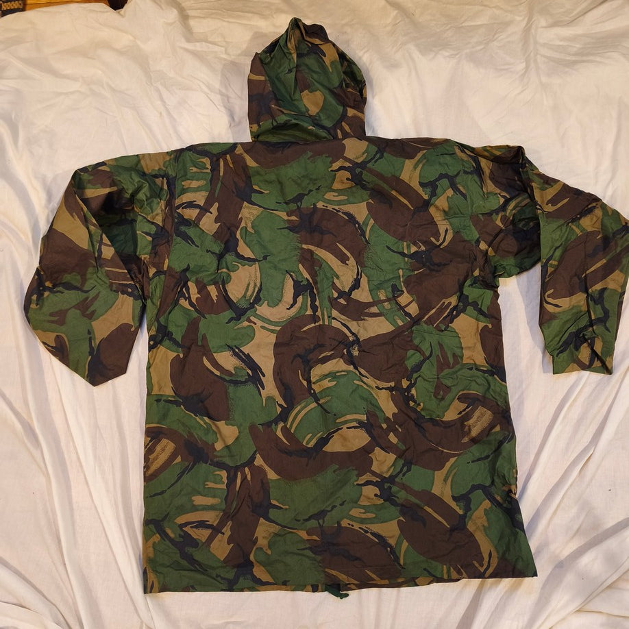 Authentic British Army waterproof Parka military coat jacket DPM camouflage raincoat rain gear camo vinyl woodland snaps