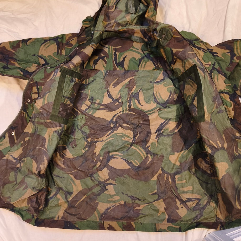 Authentic British Army waterproof Parka military coat jacket DPM camouflage raincoat rain gear camo vinyl woodland snaps