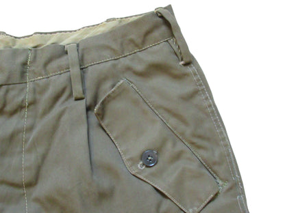 Vintage Italian army olive chino military shorts khaki 1970s-80s women pants trousers