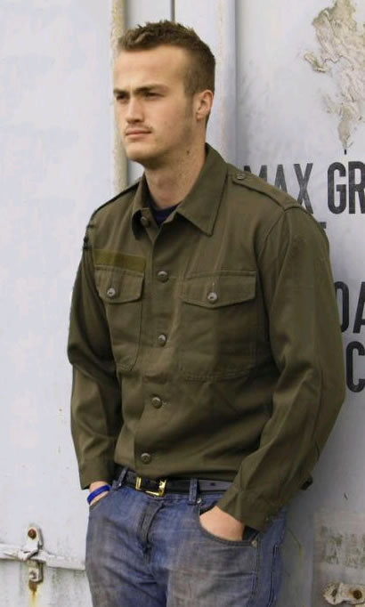 New vintage Austrian army fieldshirt shirt olive khaki military unissued