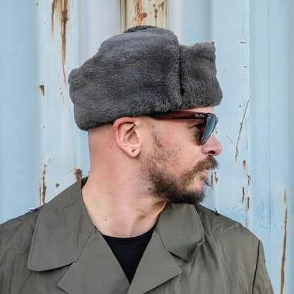 New Vintage East German army grey fur lined winter hat cap military Communist NVA DDR GDR Soviet Era soldier