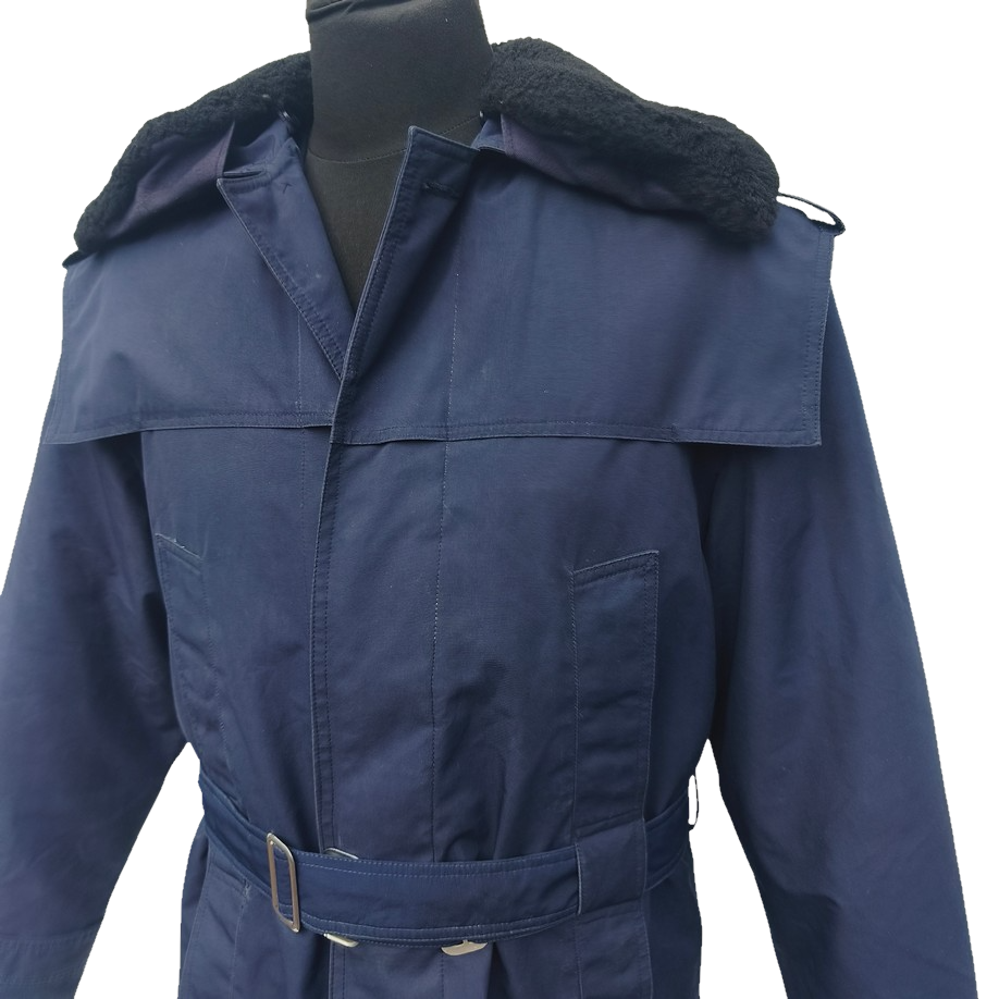 Vintage 19902-early 2000s Romanian Army navy blue winter parka jacket fully lined military black faux fur collar