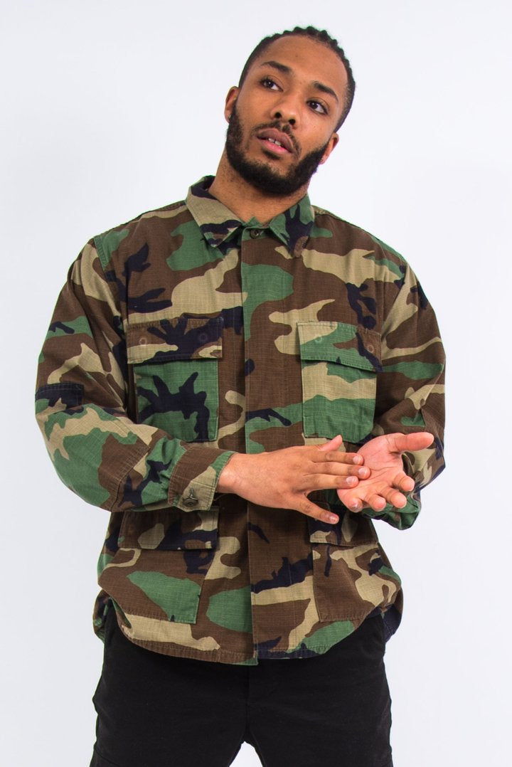 New Vintage 1990s US army woodland BDU camouflage jacket coat surplus camo military ripstop unissued
