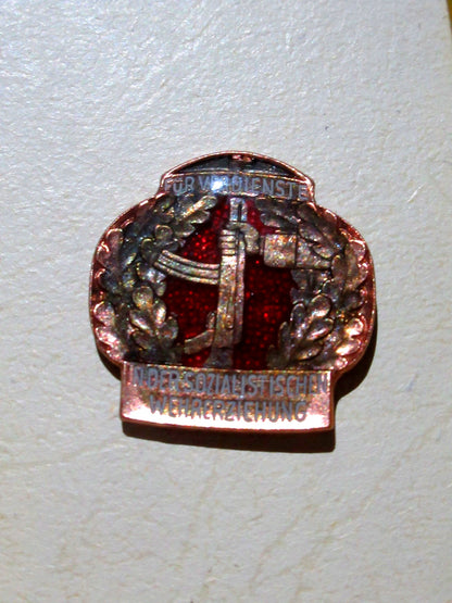New NVA East German Badge of Honour military insignia pin badge DDR army GDR communist volunteer unissued