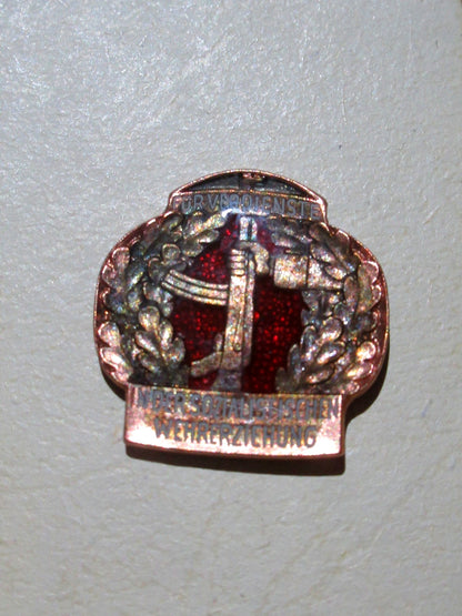 New NVA East German Badge of Honour military insignia pin badge DDR army GDR communist volunteer unissued