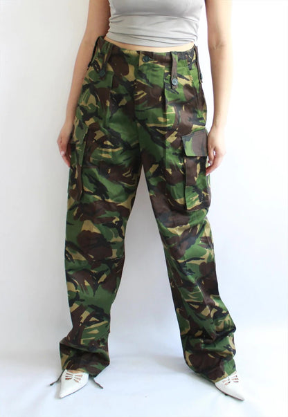 Vintage 1980s British army M85 DPM camo trousers pants high waisted military camouflage cargo combat woodland DPM