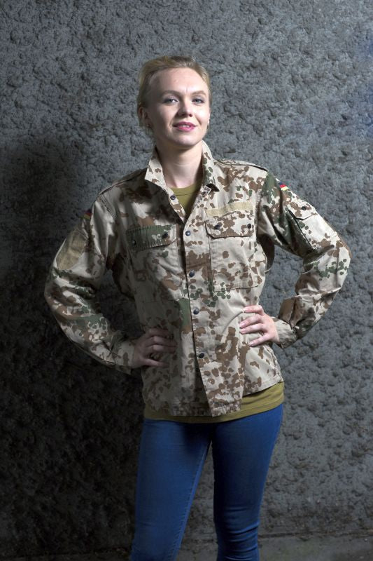 Vintage Women's German desert camo jacket coat surplus army military camouflage field shirt