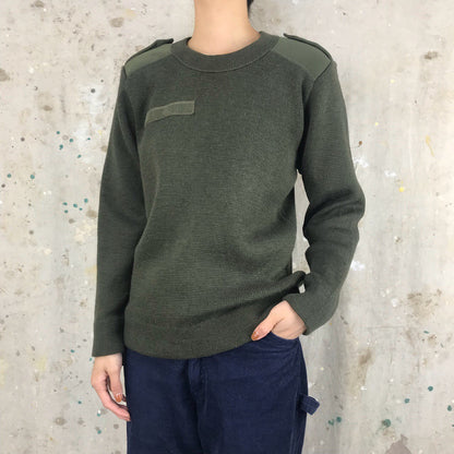 Vintage 1980s Women's French army jumper pullover sweatshirt military olive stretchy