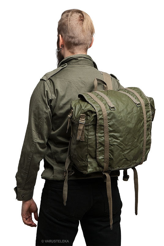 Vintage 1980s French army F2 waterproof backpack bag rucksack day pack alice shoulder satchel military vinyl (Copy)