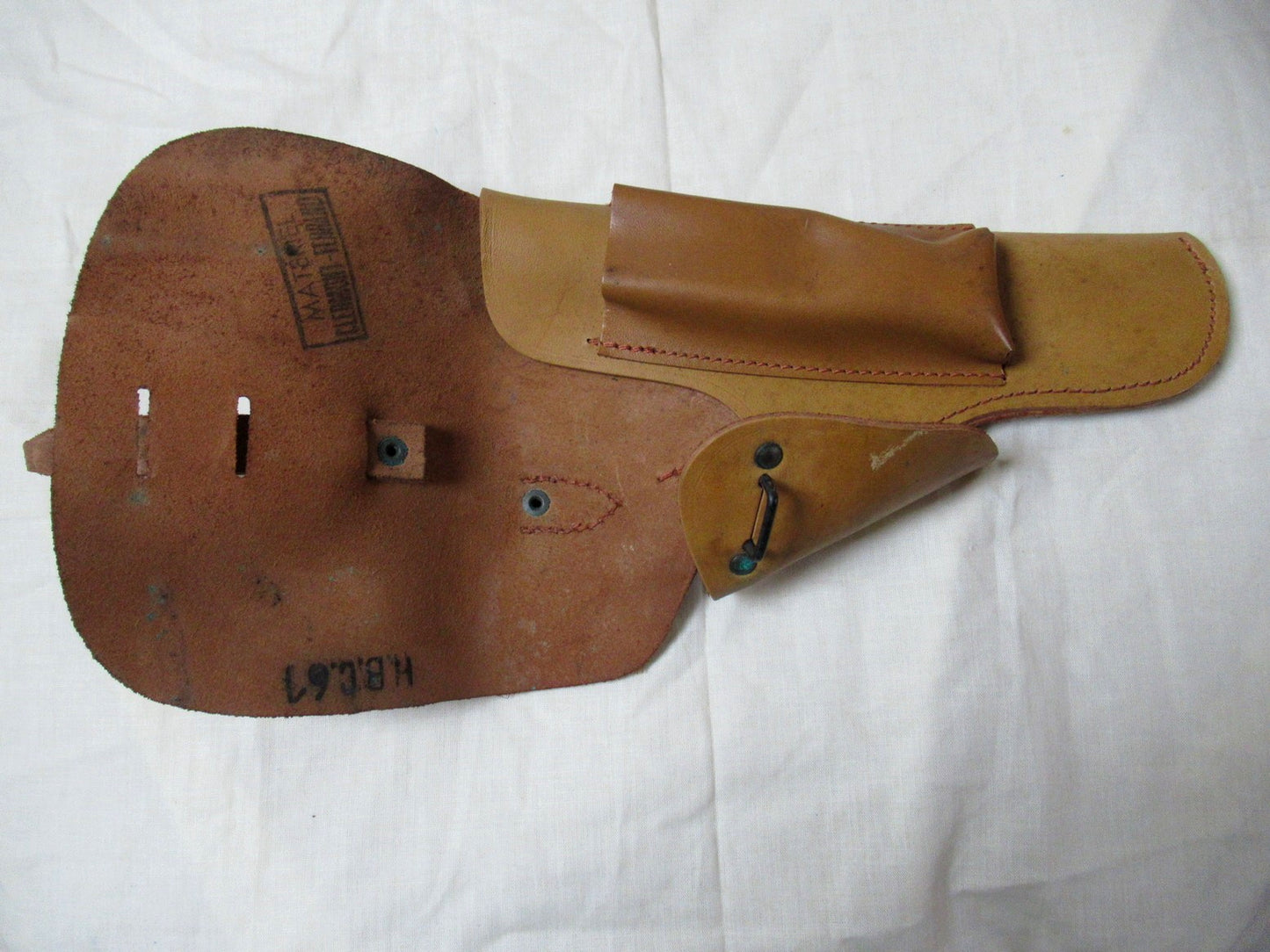 Vintage 1960s French army tan leather pistol holster M47 brown military