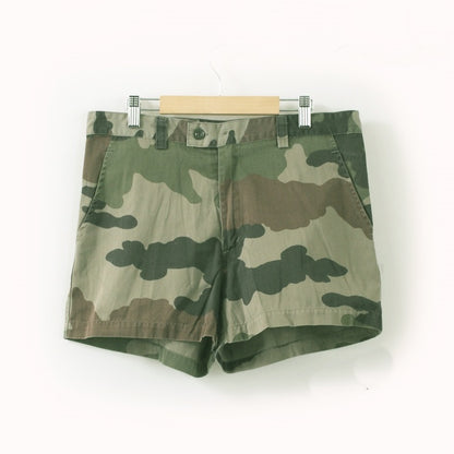 Vintage 1990s Women's French army camo shorts military camouflage