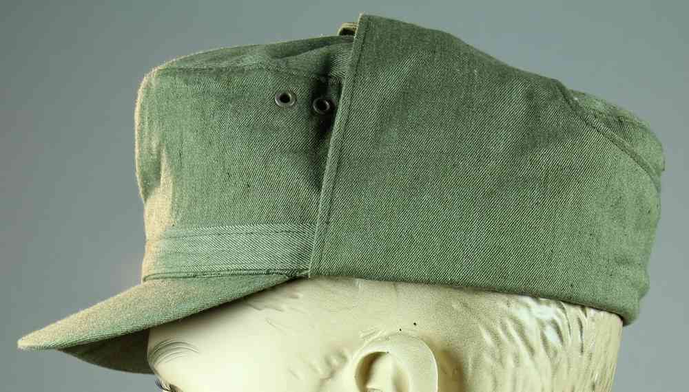 Vintage East German Kampfgruppen peaked cap hat army military communist Soviet DDR NVA MDI