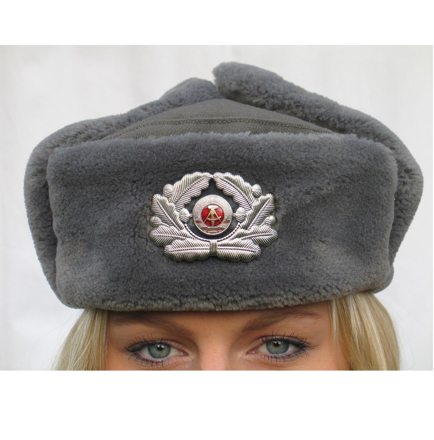 New Vintage East German army grey fur lined winter hat cap military Communist NVA DDR GDR Soviet Era officer