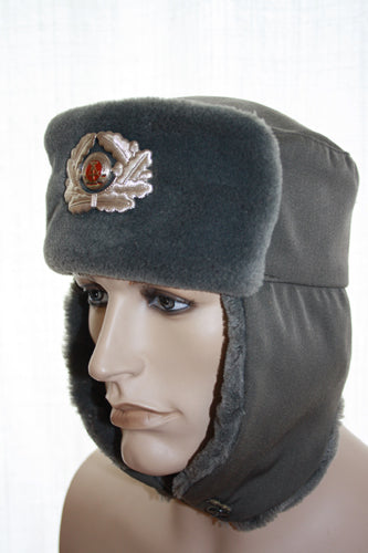 New Vintage East German army grey fur lined winter hat cap military Communist NVA DDR GDR Soviet Era officer