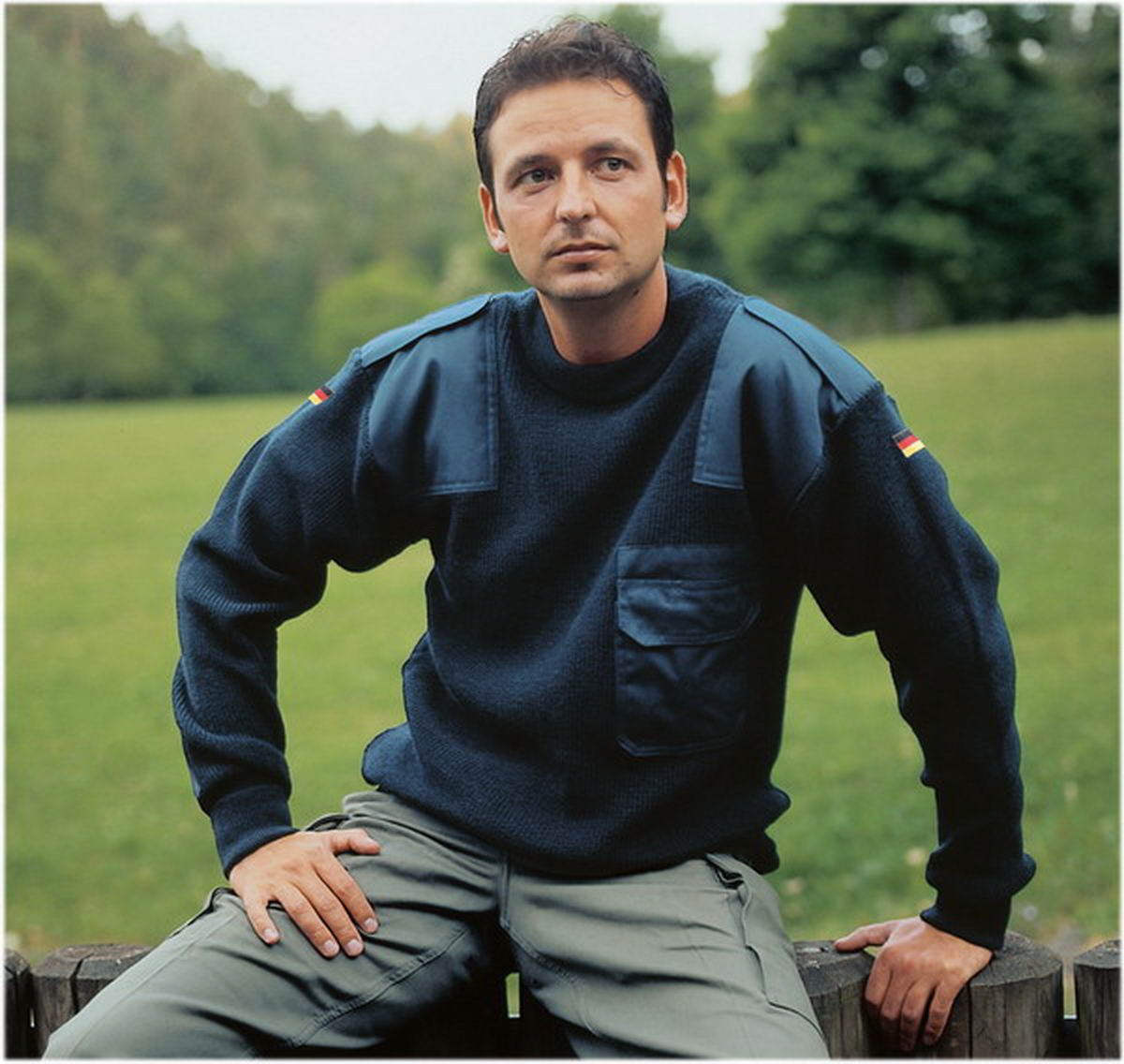 vintage German army navy wool jumper pullover sweatshirt military stretchy Bundeswehr sweater pulli