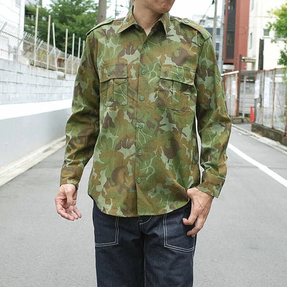 Vintage 1990s Romanian army M90 shirt fieldshirt camo camouflage leaf military fieldshirt