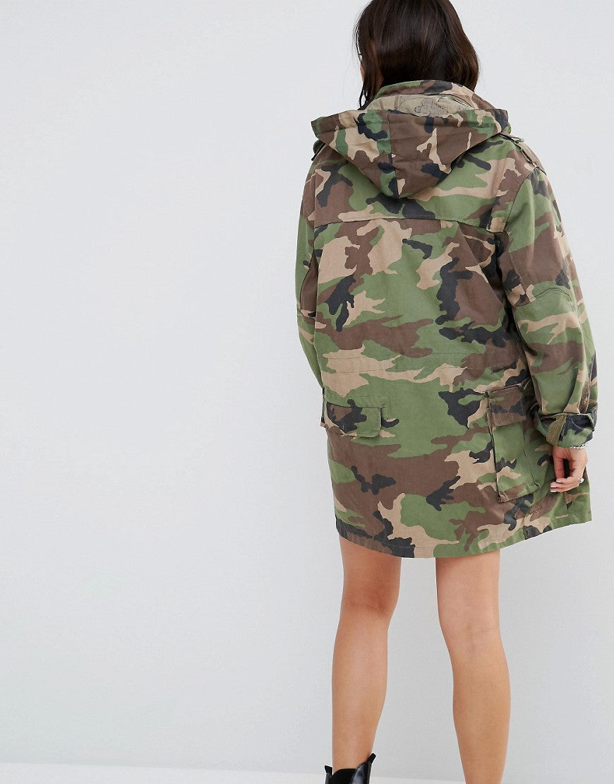 Vintage women's Oversized Slovakian army camouflage parka camo retro military jacket